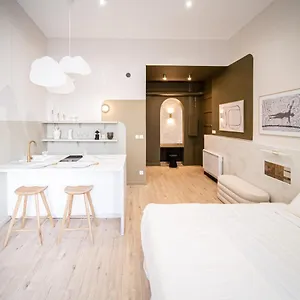 suite-lyon.hotels-rhonealpes.com/